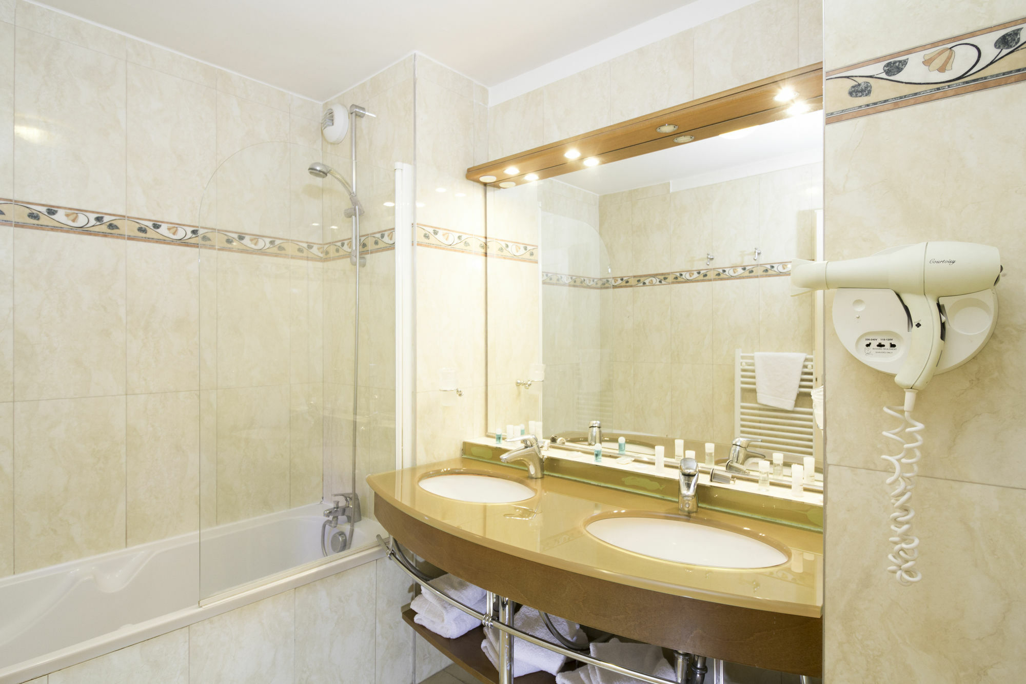 Adonis Excellior Grand Geneve Aparthotel Veigy-Foncenex Екстериор снимка